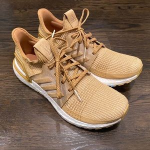 NWOT Adidas Ultraboost 19 Size 9.5
